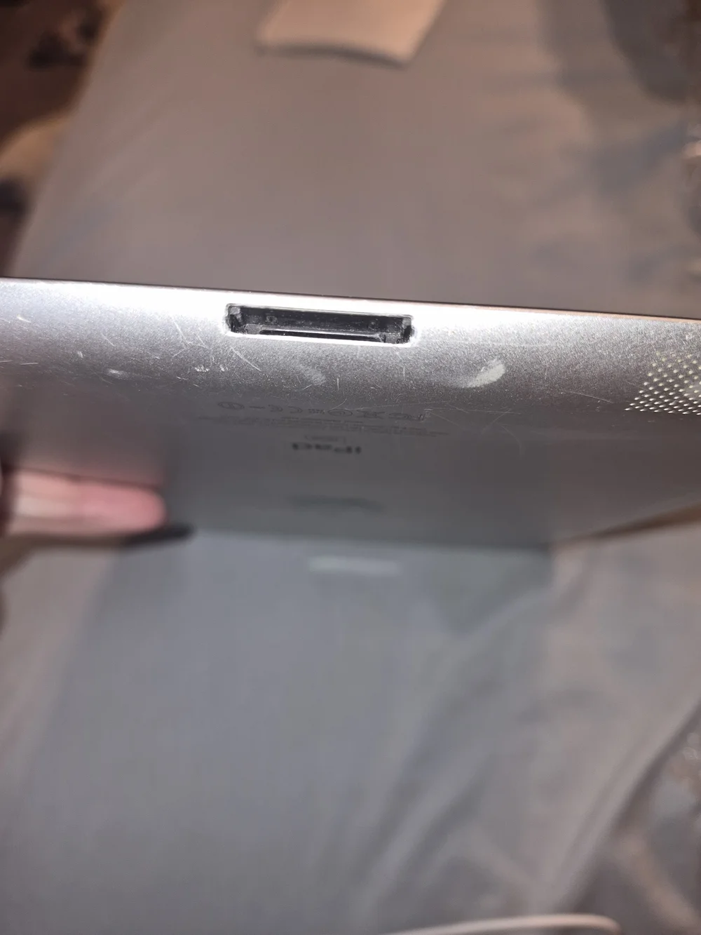 IPad 2nd Gen 16gb With Charger.
